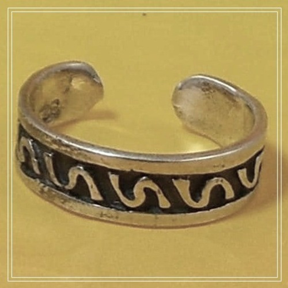 Vintage Sterling Silver Tribal Celtic Toe Ring - Boho Foot Jewelry  NOS Thailand